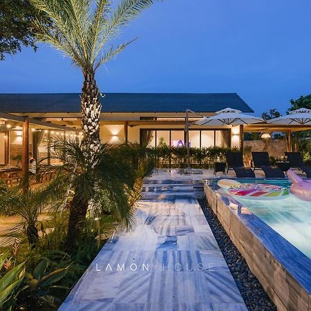 Lamon House - Venuestay Hòa Bình Exterior foto